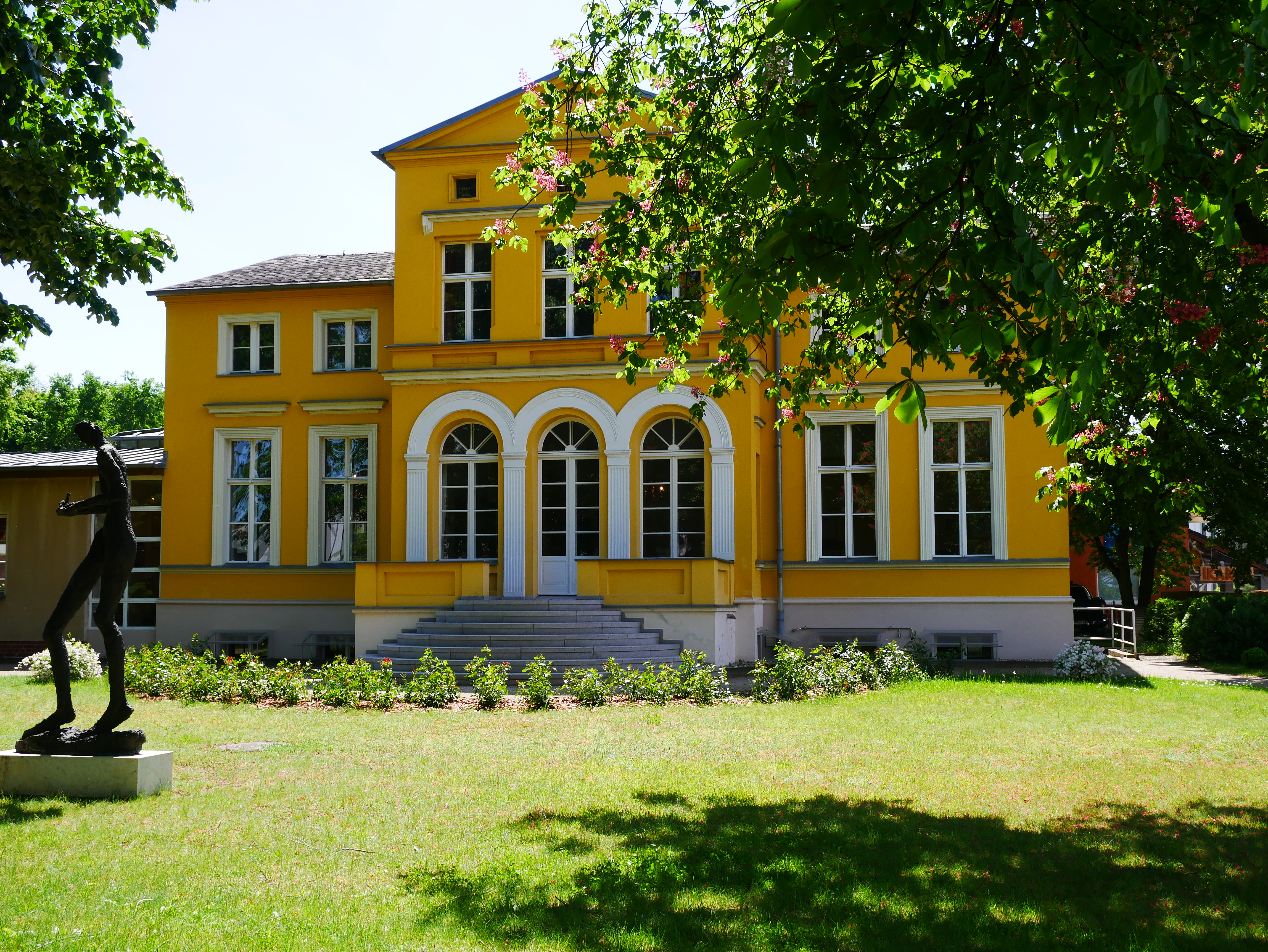 Blick auf das Gerhard-Hauptmann-Museum